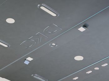 Возможность предварительной безвинтовой фиксации