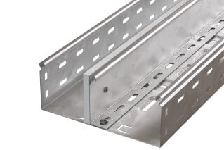 Вертикальный монтаж перегородки DD к разделительной металлической перегородке SEP